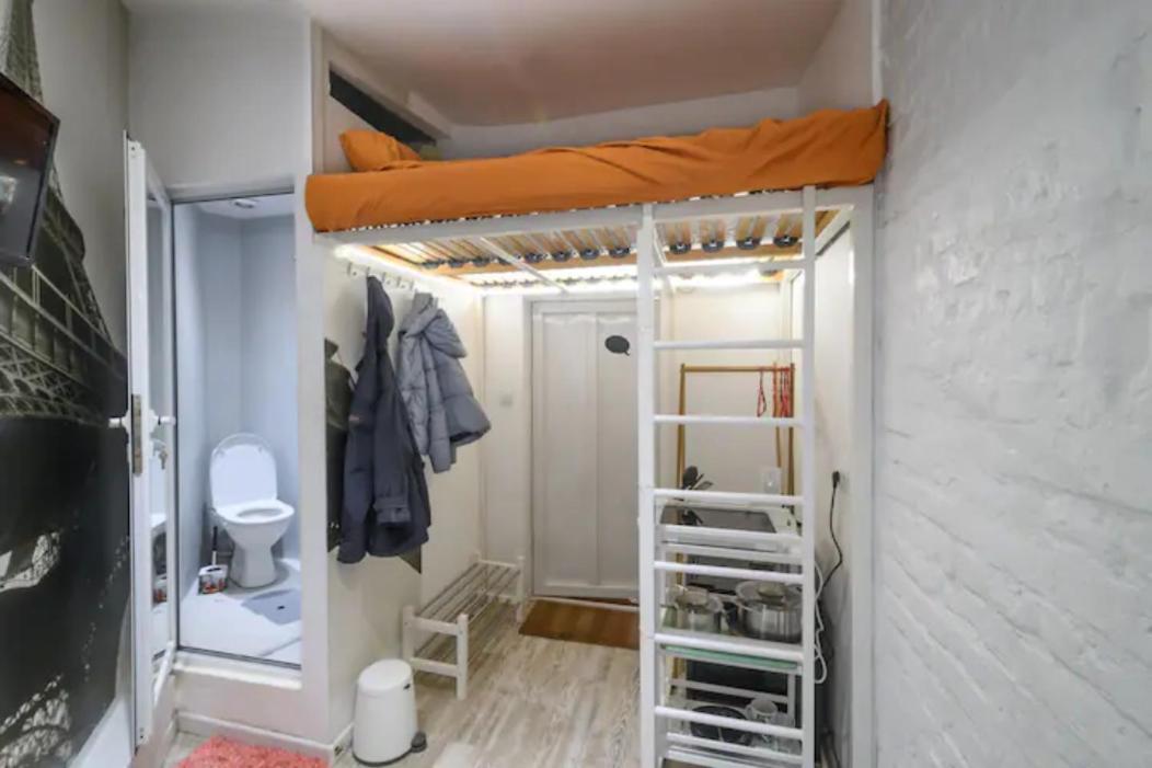 Апартаменты Cozy Loft In The Heart Of София Экстерьер фото